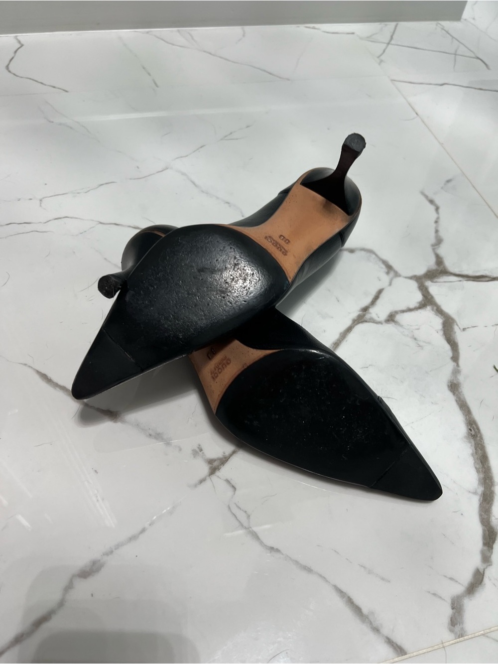 Vintage Gucci Black Leather Pointed Toe Pumps Heels – Made in Italy – Size 8B - Picture 11 of 11